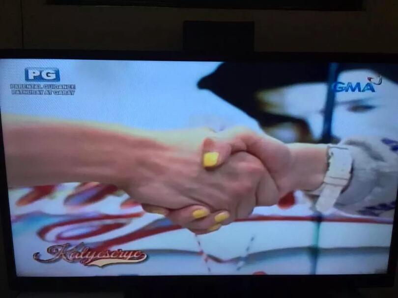 quotetoponder's tweet image. THIS MOMENT THO. HOW MANY RTS? (ctto) #ALDUBmeetsTVJ