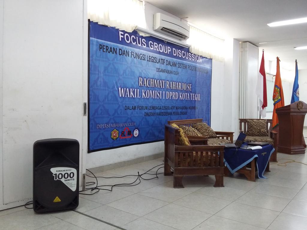 Forum Group Discussion Peran &amp; Fungsi Legislatif Dalam Sistem Politik Indonesia dimulai ! #FGDKarisidenanPekalongan