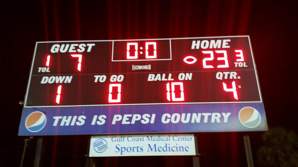 bayhighfootball's tweet photo. That's the final! #LeaveNoDoubt #ItsBetterAtBay #OneTeamOneFamily #WeAreBayHigh #DistrictGame #LetsGoBAY http://t.co/Vn2KxmW51J