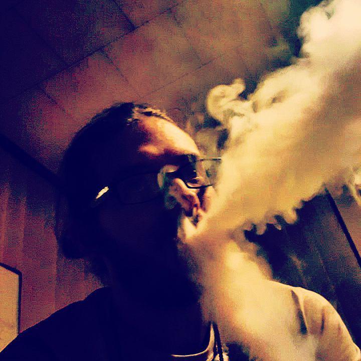 cbhsb761's tweet image. Love to drip still #driplife  #vapelyfe #pavapers  #grimmarmy #tiavapes #guyswhovape #unitedwevape #juiceaddict #oh…