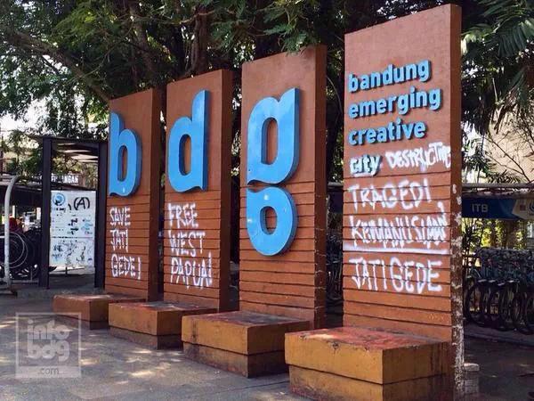 Taruwit yg cinta sama Bandung pasti ga akan ngerusak fasilitas dong.. yuk ah kita sama-sama jaga kebersihan