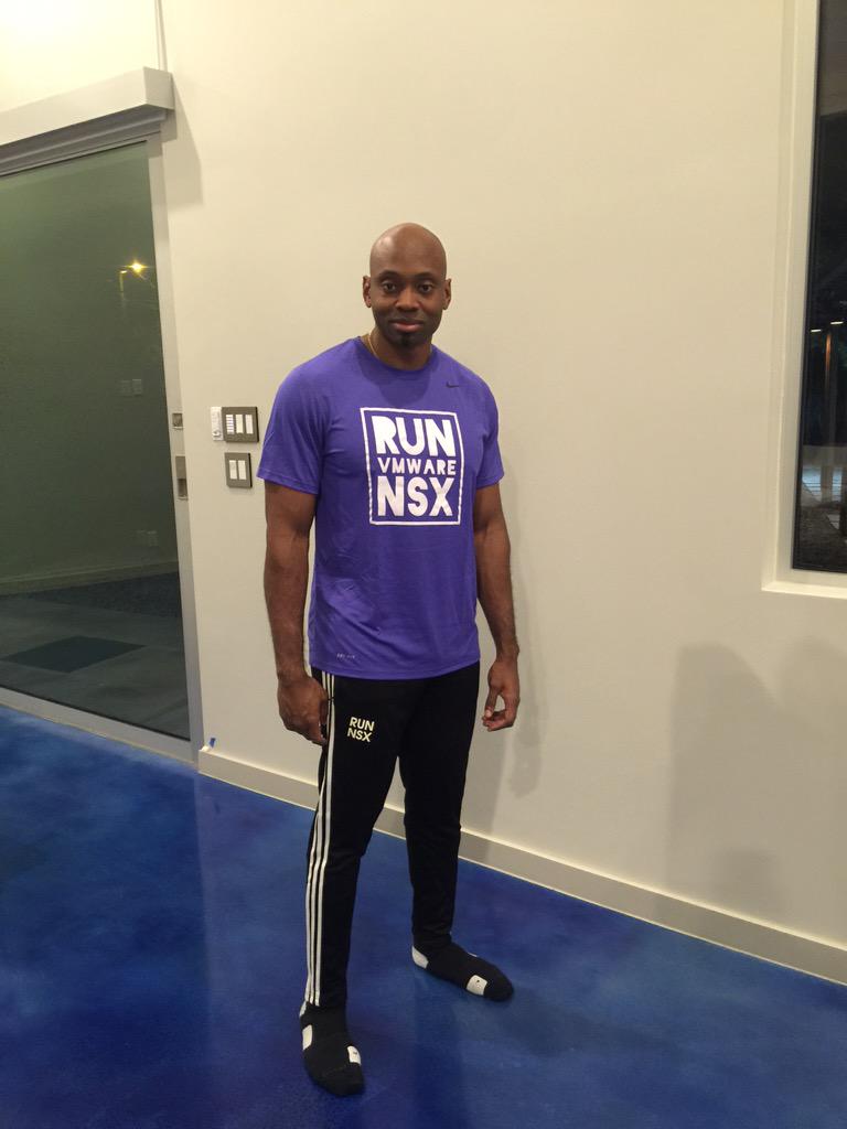 wholmes's tweet photo. Back in Austin after a great week in San Francisco/ Palo Alto, fully swaged out in NSX gear! #virtualizeyournetwork http://t.co/l9CuNGhSxy
