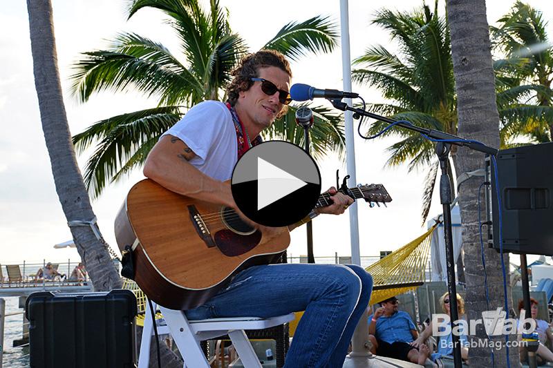 David Shaw of the @TheRevivalists 'Amber' live in #KeyWest 
youtube.com/watch?v=2K1fwC…