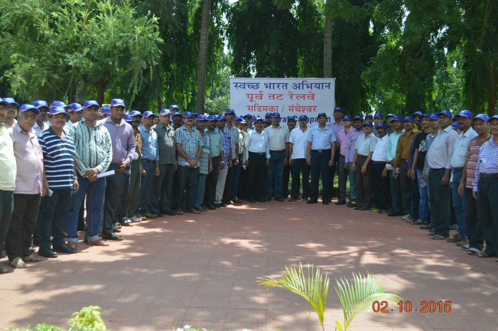 MCS_Workshop's tweet photo. Swachh Bharat Mission pledge on 02/10/15 @MCS_Workshop @eastcoastrail @RailMinIndiawas #SwachhBharatabhiyan http://t.co/BAhkm2FYQP
