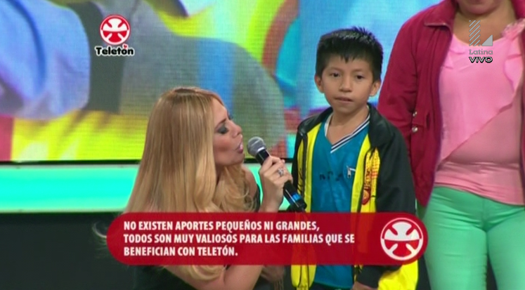 Latina_pe's tweet photo. Jesús aportó su granito de arena y demostró que estamos #MásUnidosQueNunca con la Teletón
http://t.co/Bc8JoHavdn http://t.co/2oGmt51XKp