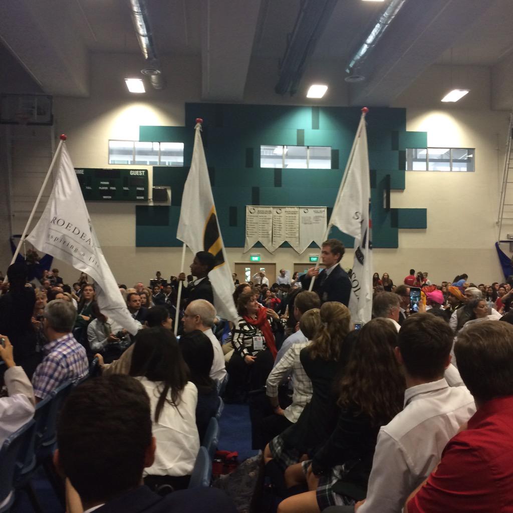 gretmaru's tweet photo. @ststithians Round Square International Conference Singapore Opening Ceremony http://t.co/7dKsMK135g