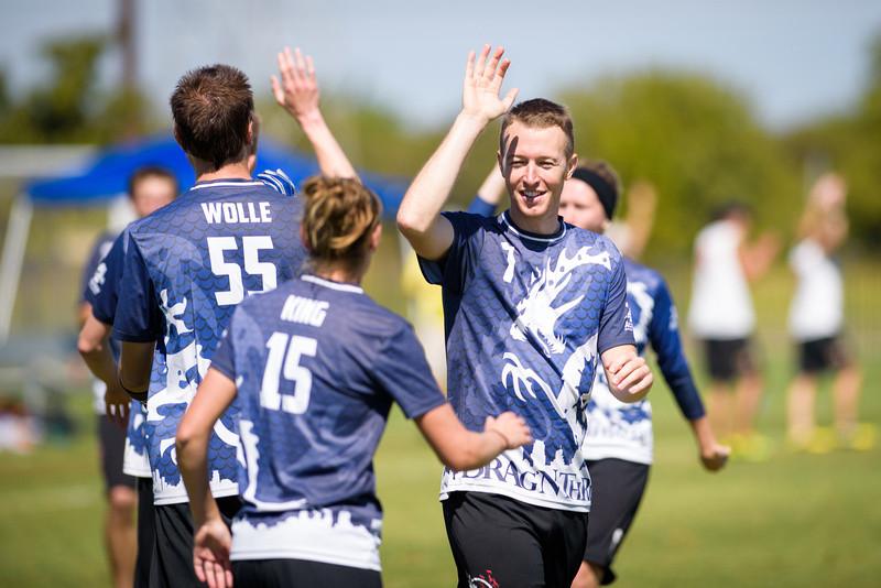 Semifinal Veterans Ready to Face Off: Semifinals Preview (Mixed) ultiworld.com/2015/10/03/mix…