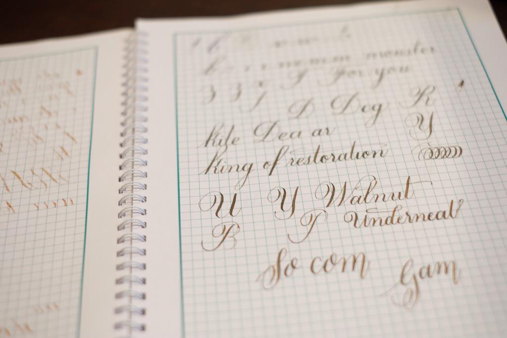 sundaescoopsPH's tweet image. beautiful @aninarubio practice sheets from the #PracticeIsProgress exhibit at #CommonRoomPH 😍💙✒️

#calligraphy