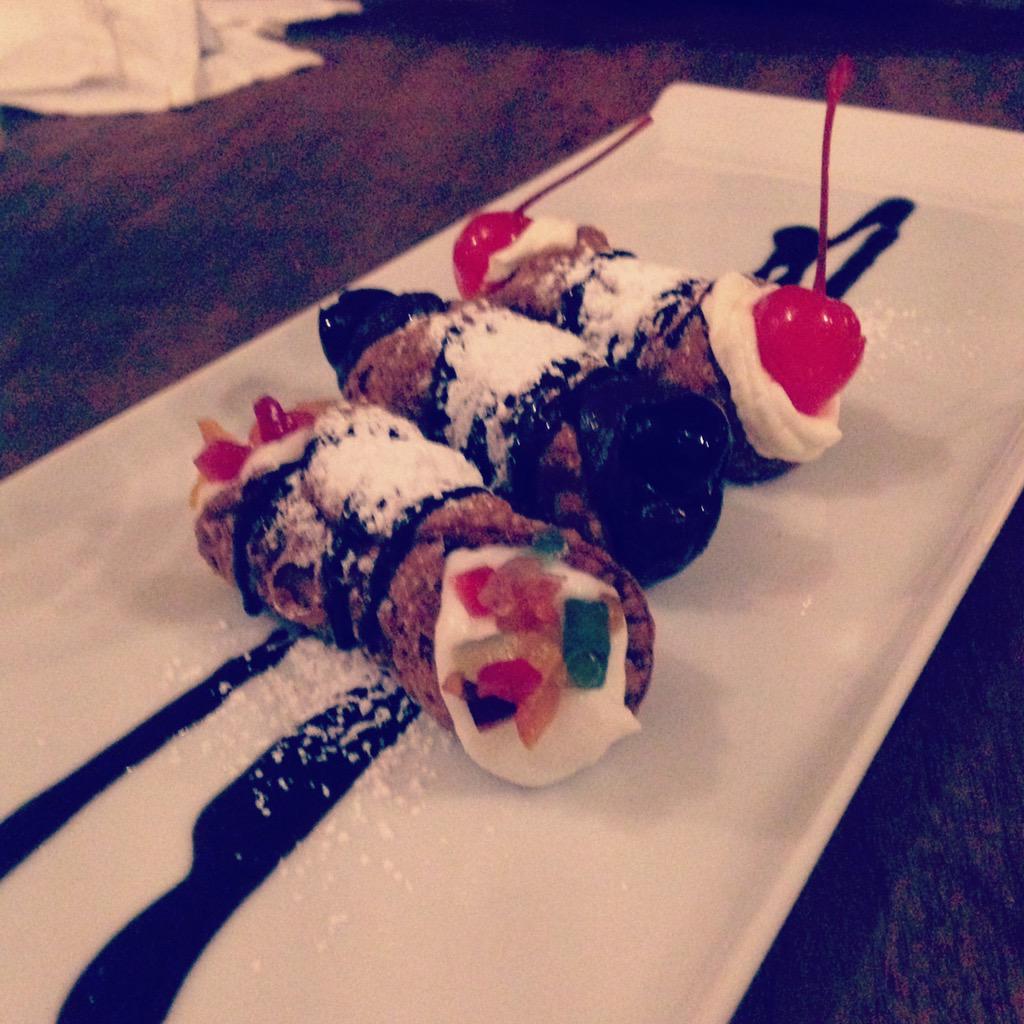 MeriGiuno's tweet image. #RealLove