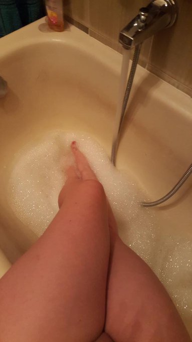 Buon giorno ragazzi un bacio 😍 http://t.co/zdmy31kHbV<a href="/tag/buonapasqua"class="tags"><span>#buonapasqua</span></a>