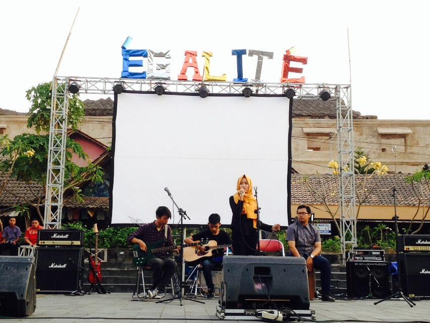 Egalite Ugm 2015 @ plasa pasar ngasem <a href="/humaswaroengss/">Humas WaroengSS</a> #egaliteugm