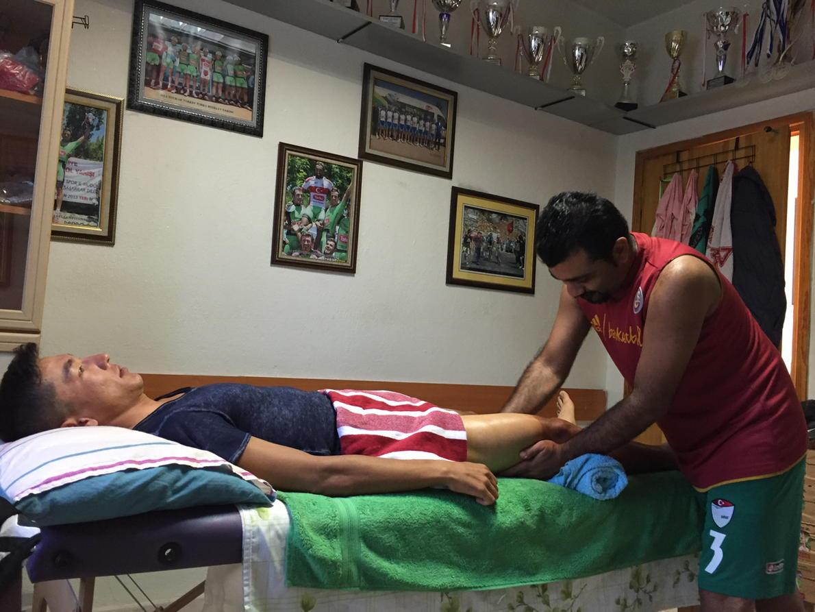 Herkesin işi bitti ! Cenk çalışmaya devam ediyor@ahmetorkenn <a href="/maviimek/">cenk</a> <a href="/tourofturkey/">Travel</a> <a href="/MehmetBykar/">Mehmet Büyükarı</a> @torkucikolata