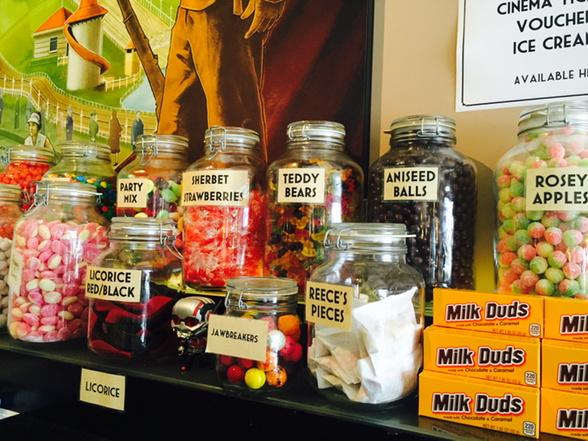CocoattheRoxy's tweet photo. Movies are a great excuse for grown ups to eat lollies @MiramarTheRoxy http://t.co/rgtJGRlST0