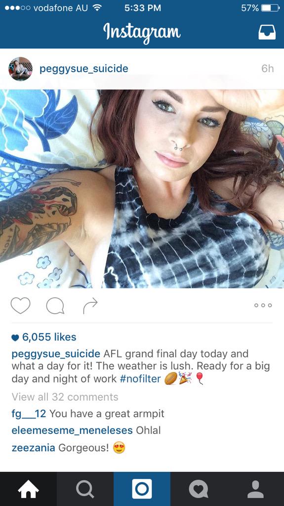 timsilestean's tweet image. @katetimmarty saw this and thought #possiblecontent 'what's the weirdest compliment you've received?'