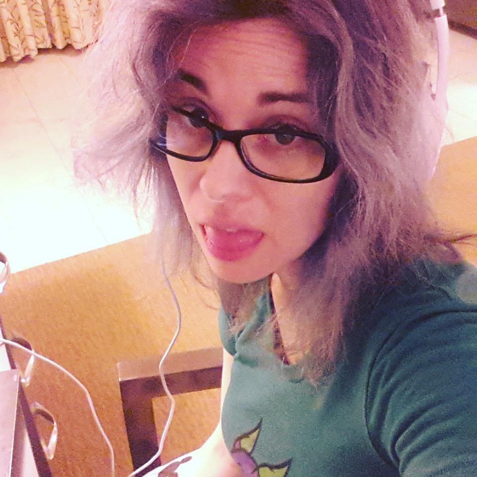 ToniLyran's tweet photo. BONUS #hotelstream b4 I goto sleep cause ♡♡ #FraggleDragons

twitch/tonilyran http://t.co/rVEEIKuN9b
