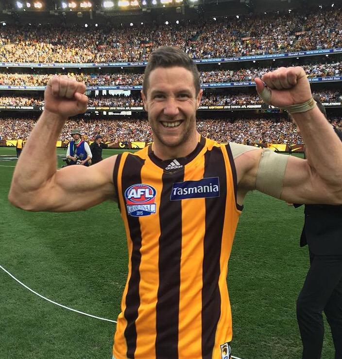 More medals than <a href="/melbournefc/">Melbourne Demons</a> list <a href="/HaydenForbes/">Hayden Forbes</a> @hoves_