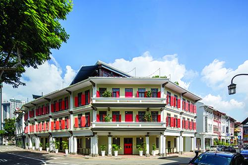 Showing some visitors new to Singapore The Club (hotel) on Ann Siang Hill. They love it