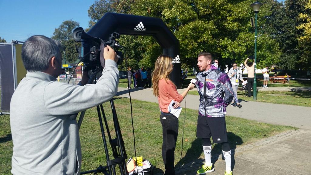 ProPR_Serbia's tweet photo. #OpenRun Live za TV Pink #adidas #BoostBelgrade Trka pocinje u 11h. #Beograd #trcanje @adidassrbija http://t.co/FcdOtGXMhb