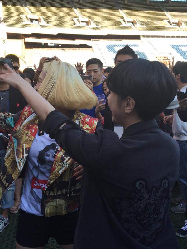 [PIC][03-10-2015]HyoYeon tham gia "Global Gathering Korea 2015" cùng Seo InYoung vào chiều nay CQYUbOSUEAA2TQ3