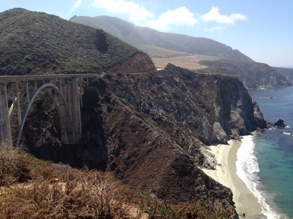 DihafB's tweet photo. #RoadHighWayOne http://t.co/5f5oKmIIBN