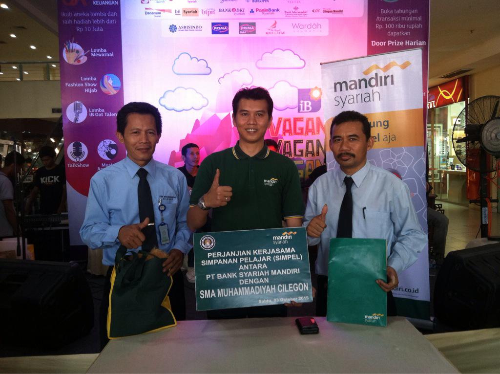 sukses_menabung's tweet image. PKS Cash Management dengan SMK Muhammadiyah Cilegon. @kabarBANTEN @BantenPos @barayapost @banpos #bsmibvaganza