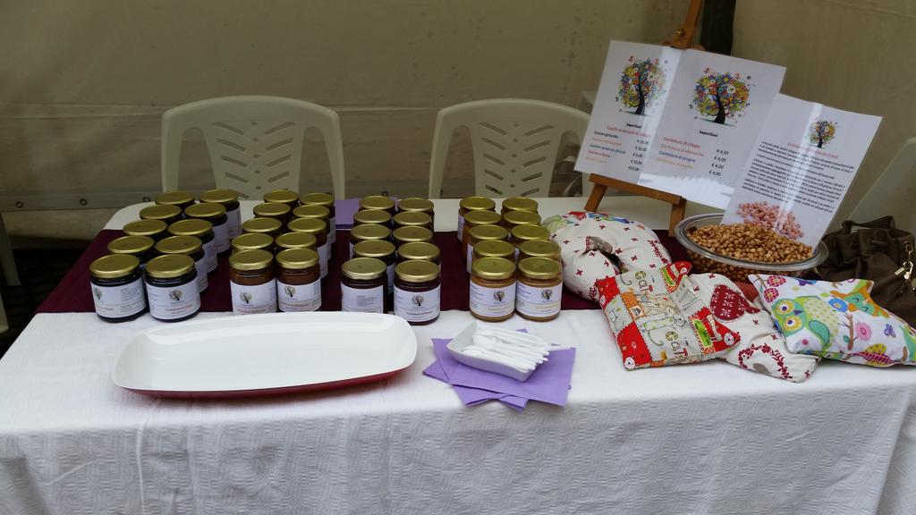 Baldaccini's tweet photo. #saporisani è presente a Mast cot , festa del Balsamico e dei prodotti tipici #nonsprecare #mastcot #expo2015 #vegan http://t.co/KrkEvwUgsX
