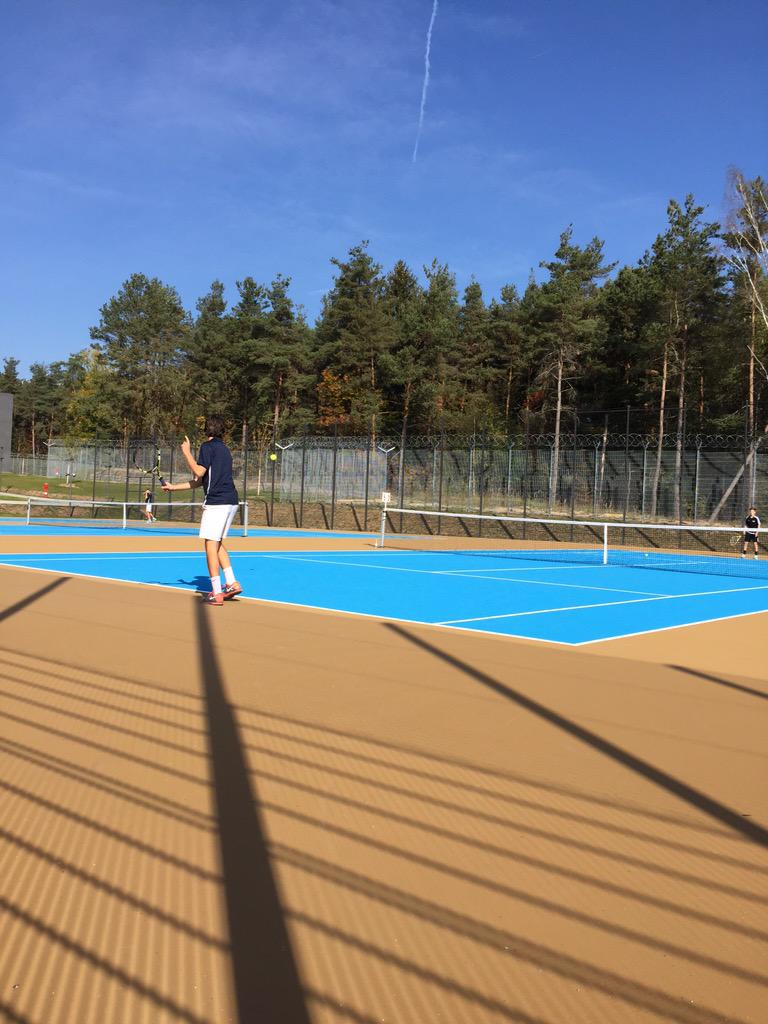 isbtennisteam's tweet photo. Gianluca is putting up a dominant performance! #isbraiders #isbpatch #goroma @isb_raiders http://t.co/PNu6l9vxOz
