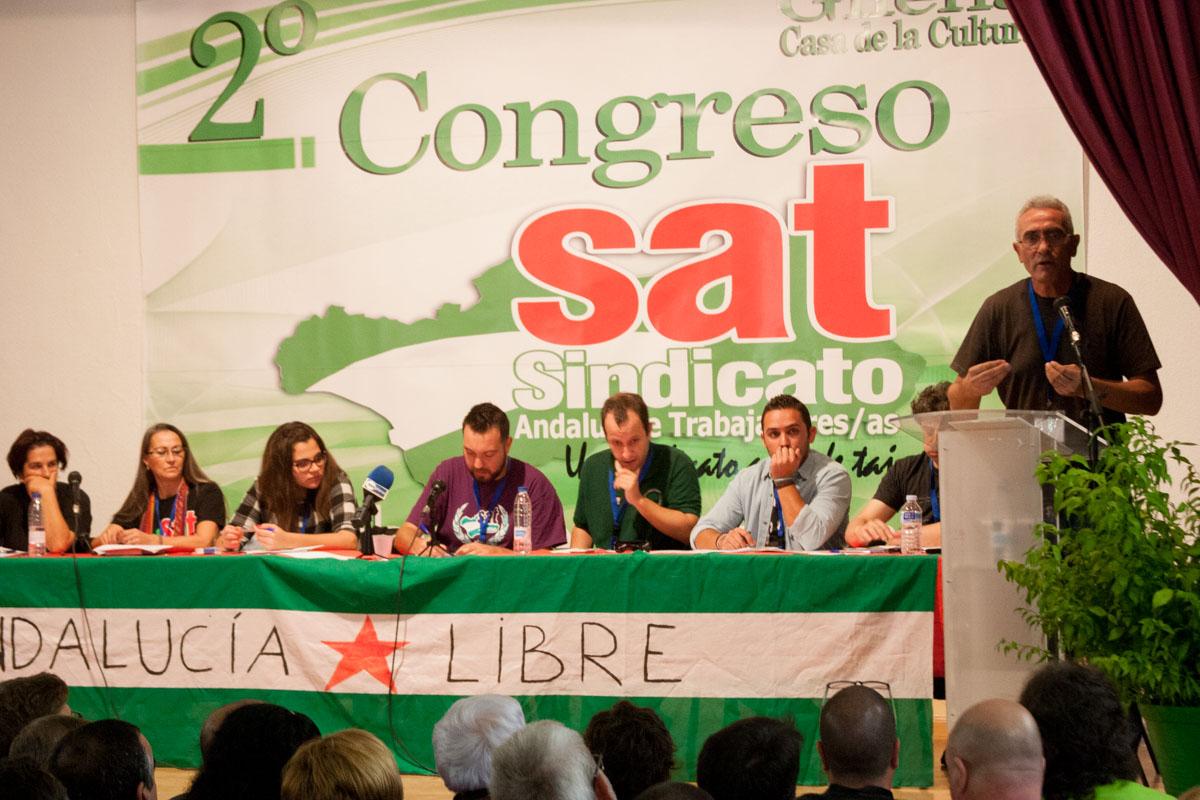 SAT_nacional's tweet photo. Se despide @DcaValle con buen recuerdo de compañeros/as y recordando que siempre seguirá en la lucha  #IICongresoSAT http://t.co/KW9w0wesO3