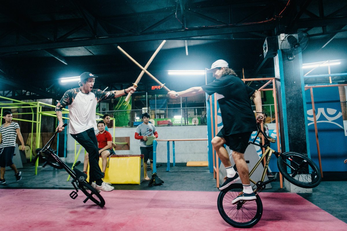 redbullph's tweet photo. ....because #ninjaswords + @Vikibmx &amp; @MatthiasDandois are awesome! #bmxplore #starwars @NinjaAcademyPH http://t.co/A4XEFsb5XQ