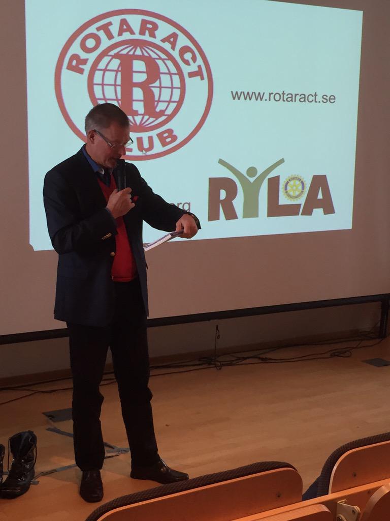 BrittIngerAnder's tweet photo. Rotarys ungdomsprogram #rotarysummit http://t.co/BxOH7RT2fR