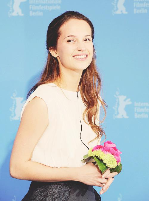 HAPPY BIRTHDAY TO ALICIA VIKANDER, A WONDERFUL AND DELICATE CINNAMON ROLL, so talented, kind and pure!       