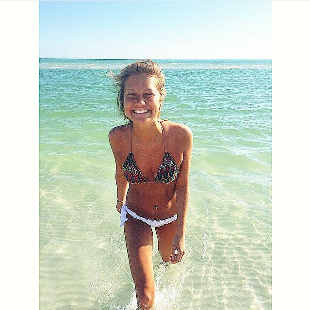 AlphaPhiUD's tweet image. Happiest of birthdays to this beauty, @alii_detranno 👸🏼 have the most amazing day 💙