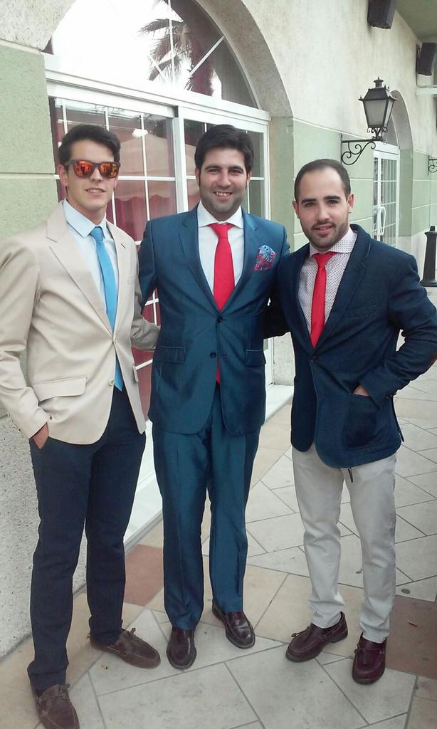 ---
---
Enviado por WhatsApplos dj con clase y su futuro representate