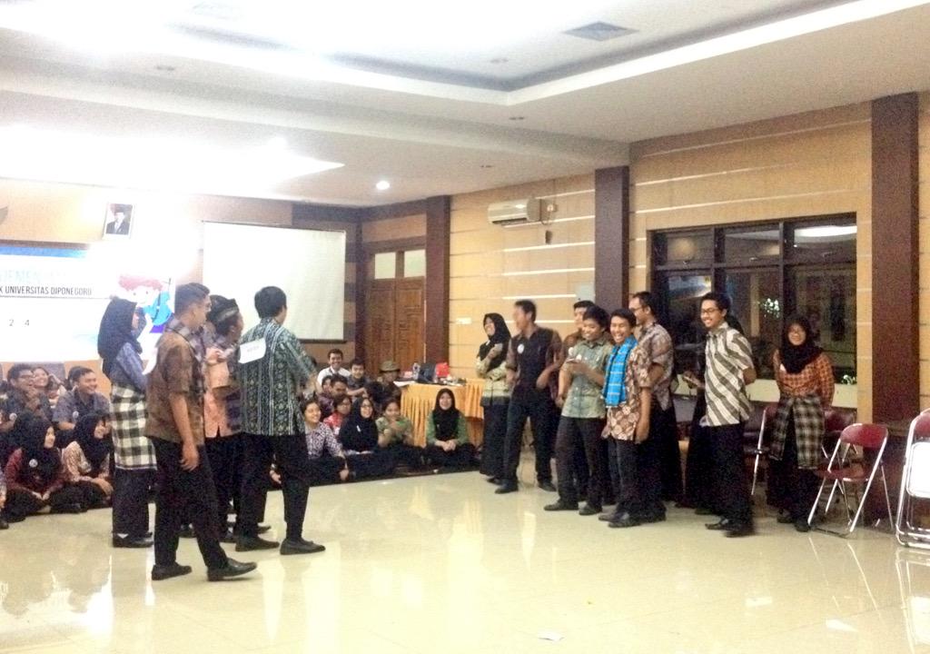 LKMMD FT UNDIP 2015 tweet media