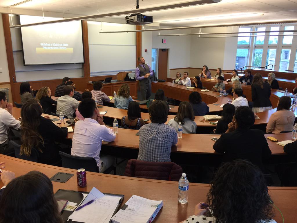 AlphaRhoChi's tweet photo. @JRFCO_Chris leads #apxLC15 in a discussion about risk management http://t.co/mpBAUobjk9