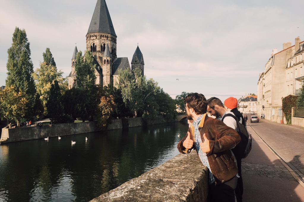brainbowtheband's tweet photo. METZ ! À ce soir à @LaChaouee pour le début de notre tournée ! #tour #concert http://t.co/PHJpZinN57