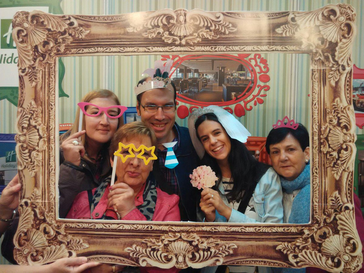 lasoja92's tweet photo. #HiBilbaobodas
Comenzando a preparar la boda de Ana y José Carlos. Colaborad people. Rt please. ESKERRIK ASKO! http://t.co/O9UBtkmJmh
