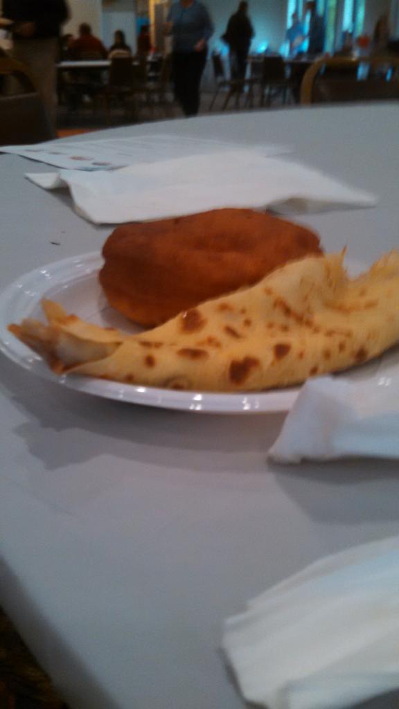 Aeromom322Carol's tweet photo. Time for dessert - crepe and krofna #serbfestdc http://t.co/YJT74BKReO