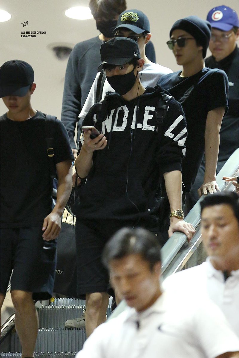 ChanHomeTH's tweet photo. [HQ] 150823 XIY - ICN AIRPORT #CHANYEOL #2
Cr.ATBOL
http://t.co/1EqTuGTsNg
http://t.co/18plKFsE6B http://t.co/jgkNd7w5sl