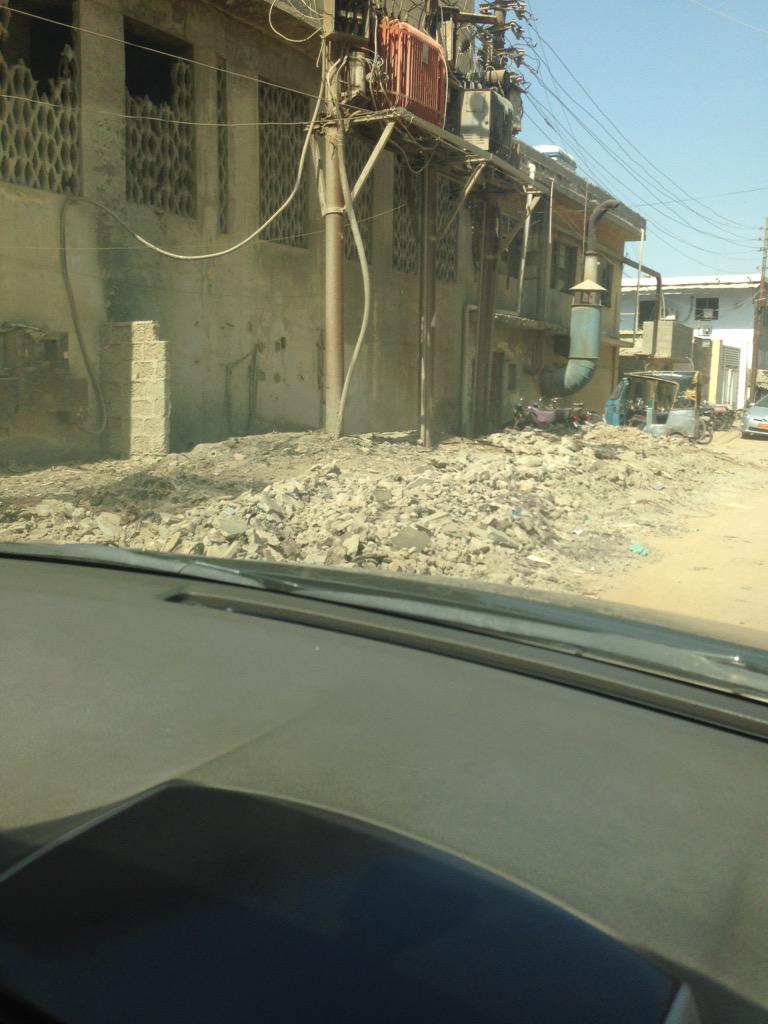 huzefahaider's tweet photo. @AsimBajwaISPR sir pls look,how our street #occupied by this company st13/3,block2,#azizabad #khi #helplesscitizen http://t.co/zoPNGYmN8S