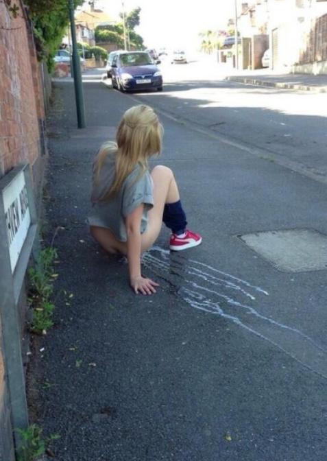 Jealous girl pee street