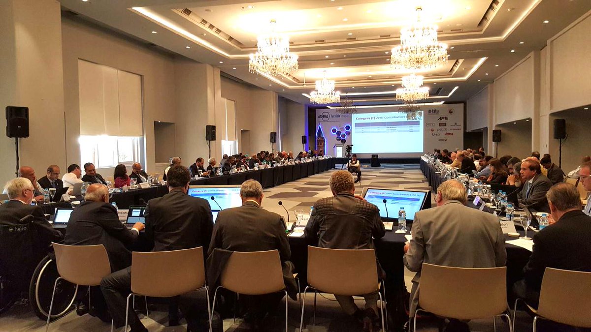Turkishchapter's tweet photo. Business Meeting goes on!
#RALCRC2015İstanbul #ASHRAE #ASHRAETC http://t.co/uzH3IbkFTn