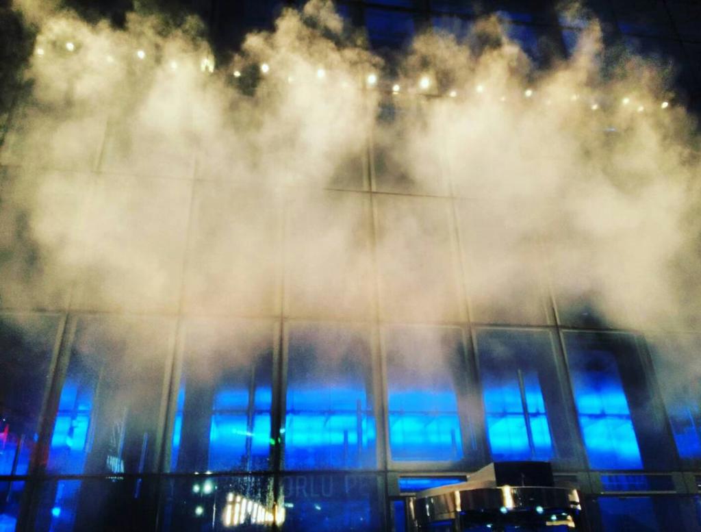 artnivocom's tweet photo. TODAY! @17:30 👉 @ZorluPSM 
Zorlu PSM"nin ana girisindeki Sublime enstalasyonunu deneyimleyin!
#istanbulbienali http://t.co/qXu3EkC85U