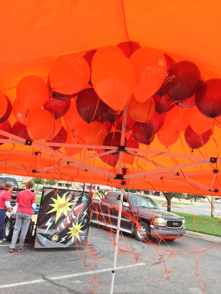 AndoverSB's tweet photo. Our ballon team is ON POINT! #GAD2015 http://t.co/WbsDZWQkMr