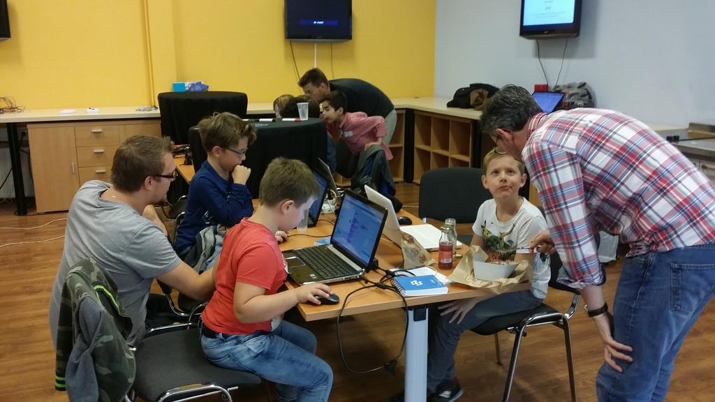 CoderDojoDH's tweet photo. The first Den Haag #CoderDojo at @CompetaIT \o/ http://t.co/pPuA4fOff1