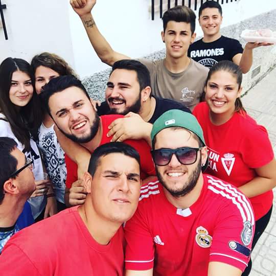 #ElDemsadre #CamposJoven15 #DiaDeFamilia #DiaDeGrandes <a href="/Jesussnorlax/">Jesús García Gómez</a> @JeroGomezP @Peeriicoo <a href="/josefoo9/">Jose Martínez Valver</a> <a href="/Ginesbarquero/">Gines Barquero 25</a>