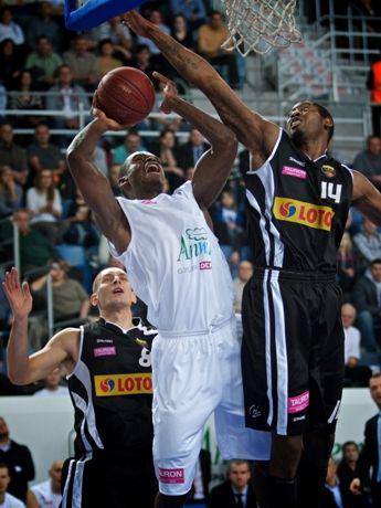 Anwil_official's tweet photo. #GΕodnyZwyciΔstw Looby lubi Anwil! http://t.co/nPaonjR7qm #RosterComplete http://t.co/KvqBNqtKkk