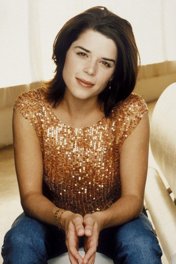 Happy birthday Neve Campbell! Scream wouldn\t have been the same without her. 