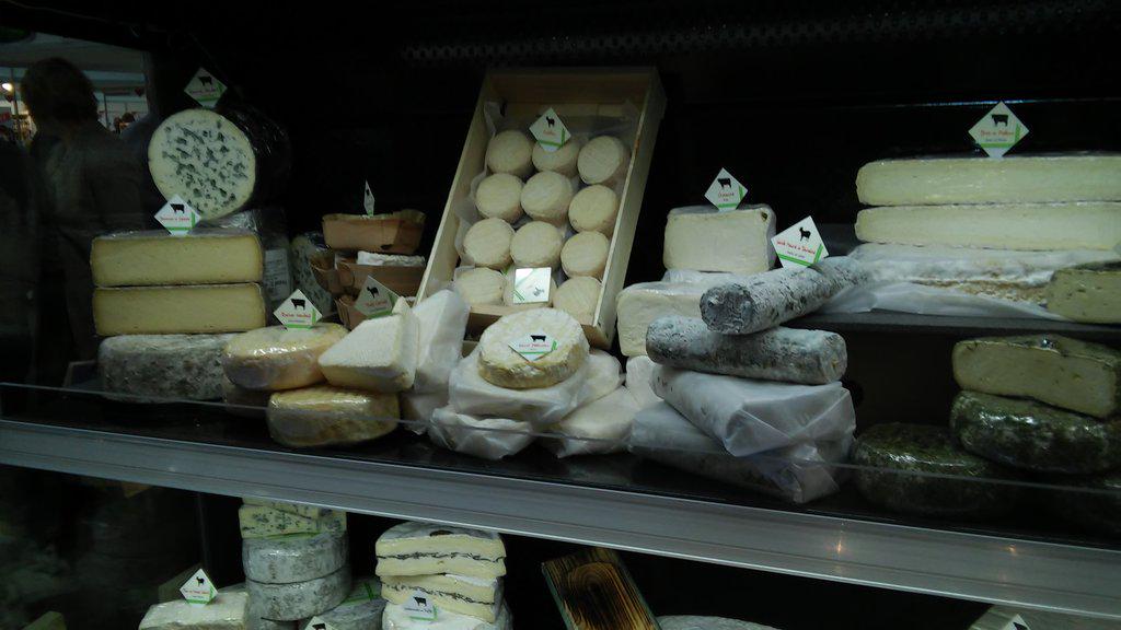 kaaskaasenkaas's tweet photo. Super presentatie van Fromagerie europa op beurs in Houten. Nu even bestellen op de webshop@importeerkaasenmeer.nl http://t.co/LvyYbnJSdO