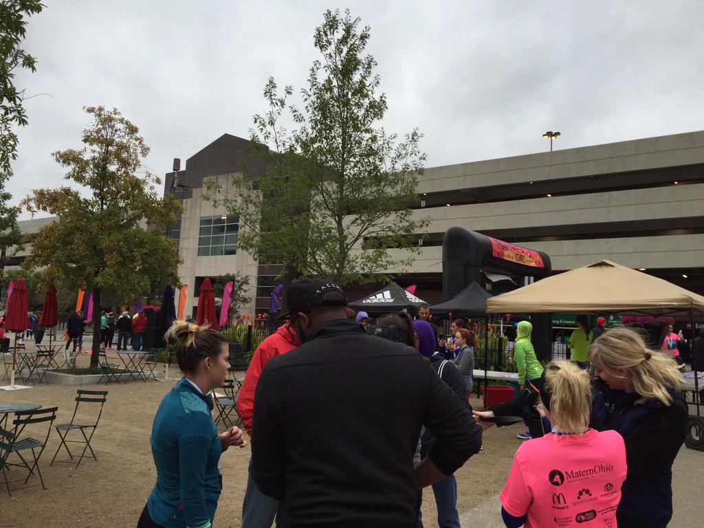 NeedleWomyn's tweet photo. Done #runlikeagirlcbus #amrfys http://t.co/WgW4hnhsmI